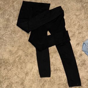 2 pairs of black fleece lined leggings
